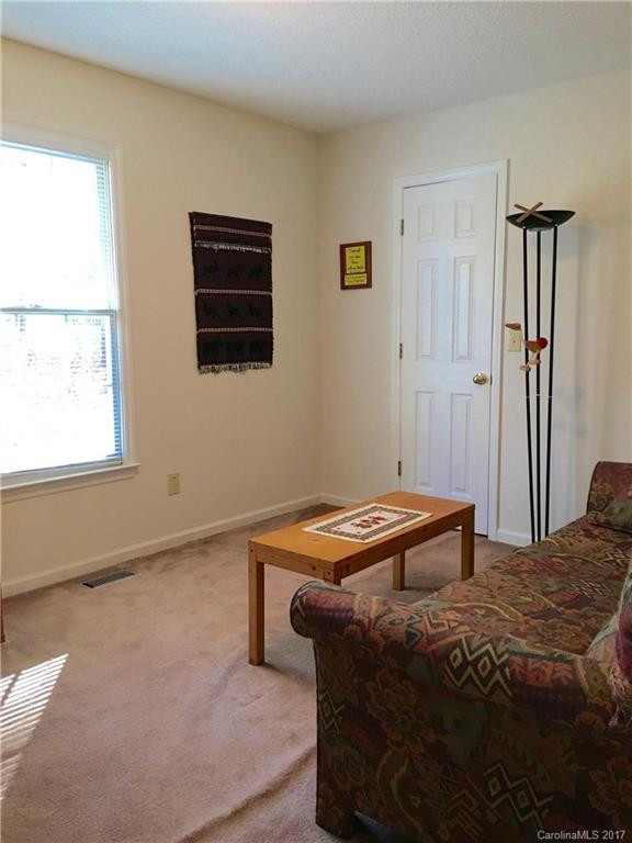 2670 Laurel Pointe Drive - Photo 11