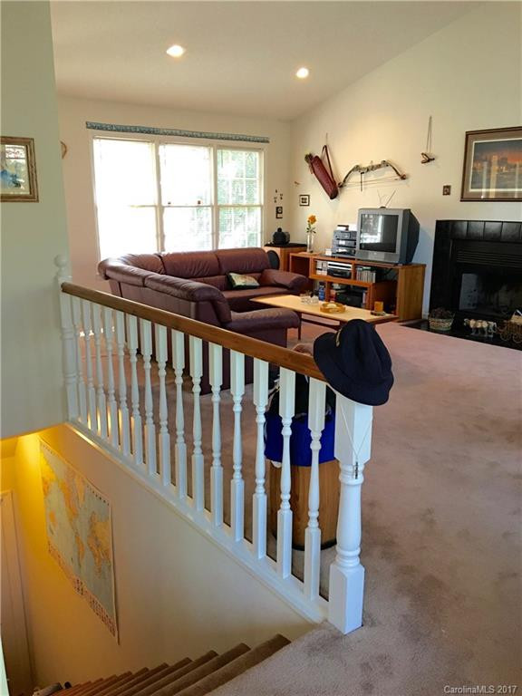 2670 Laurel Pointe Drive - Photo 13