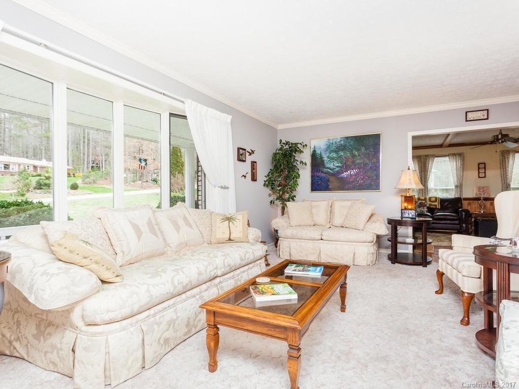 107 Prestwick Drive - Photo 3
