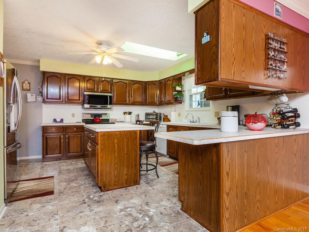 107 Prestwick Drive - Photo 10