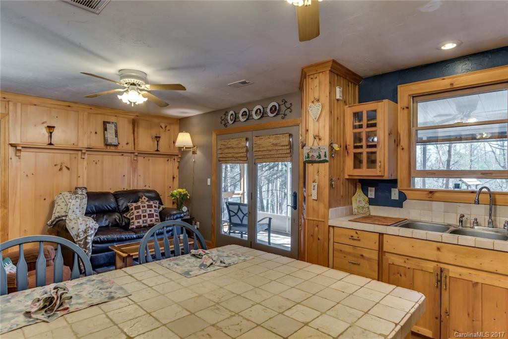 385 Cove Creek Drive - Photo 11