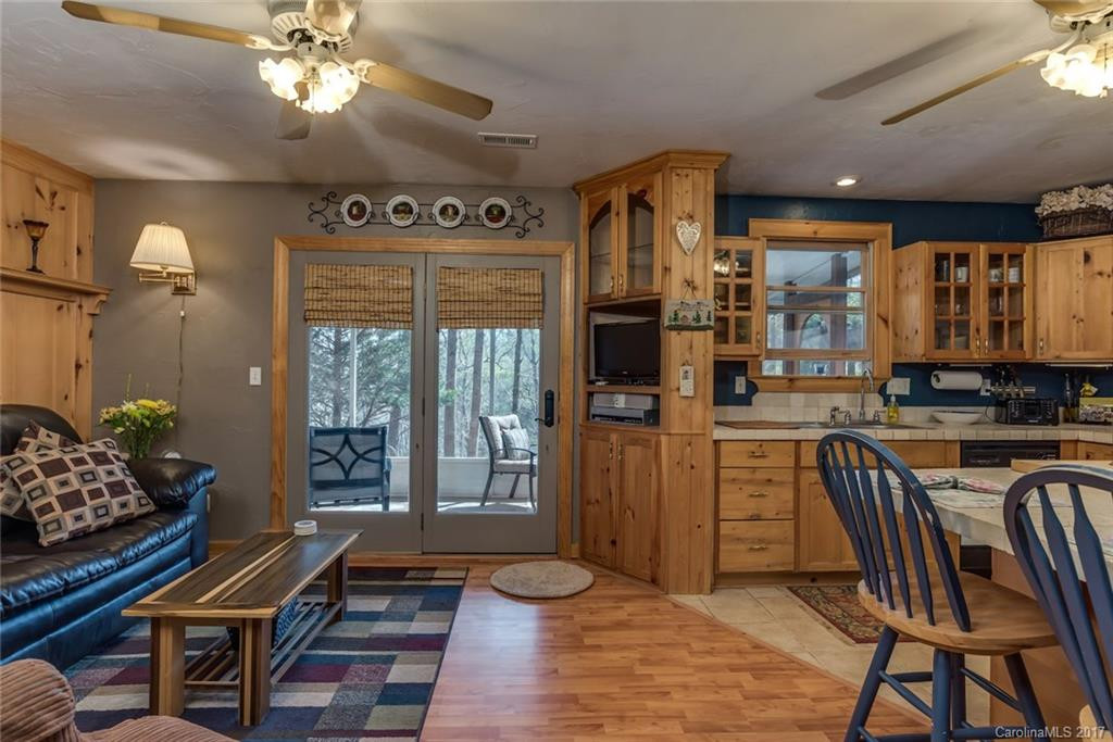 385 Cove Creek Drive - Photo 8
