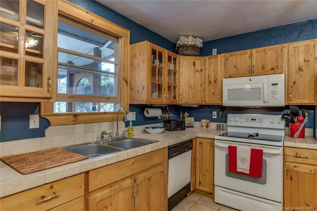 385 Cove Creek Drive - Photo 9