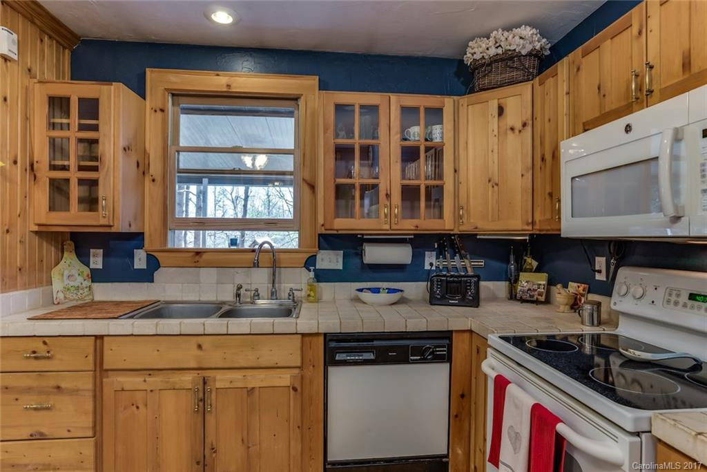 385 Cove Creek Drive - Photo 10
