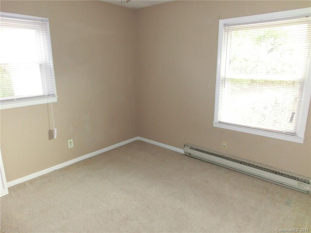 211 Yellowstone Drive - Photo 5