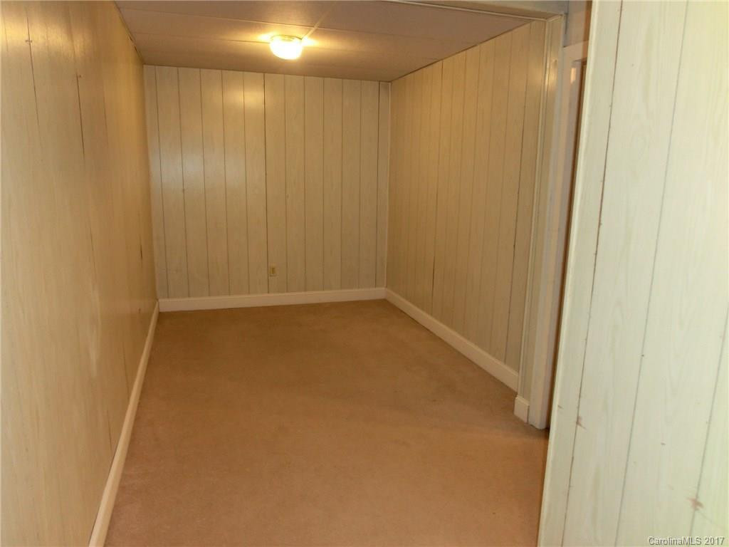 211 Yellowstone Drive - Photo 9