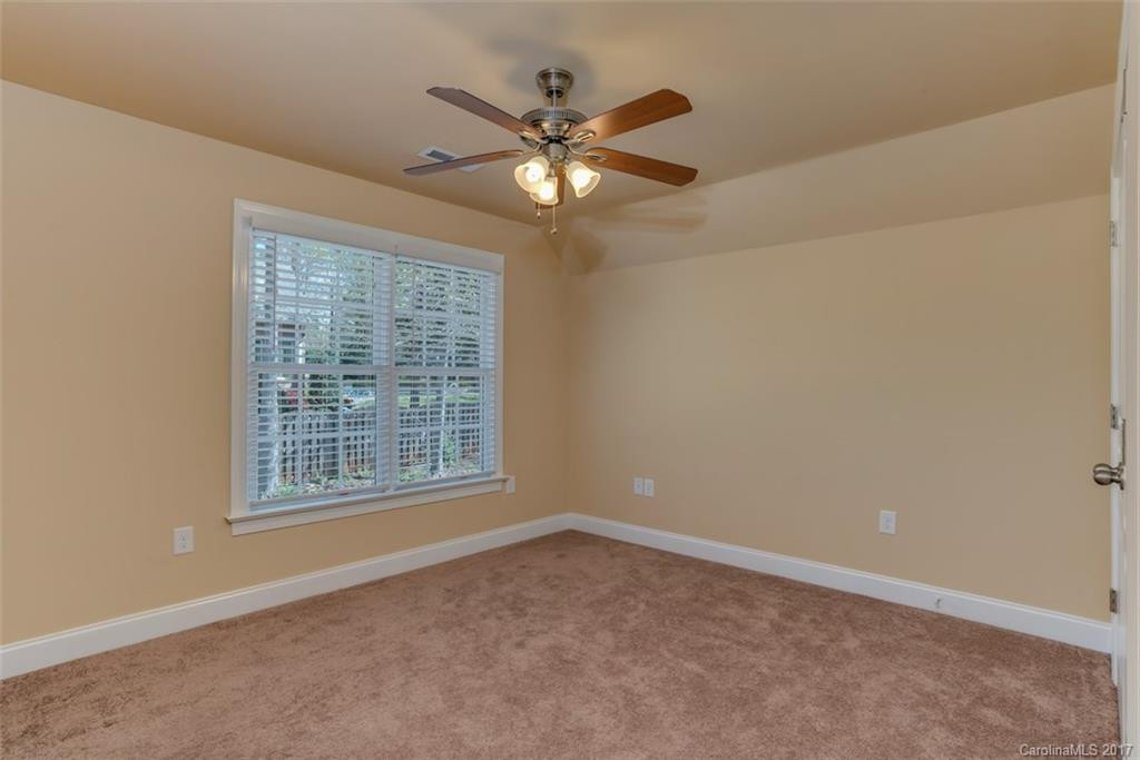 430 Chisholm Trail - Photo 19