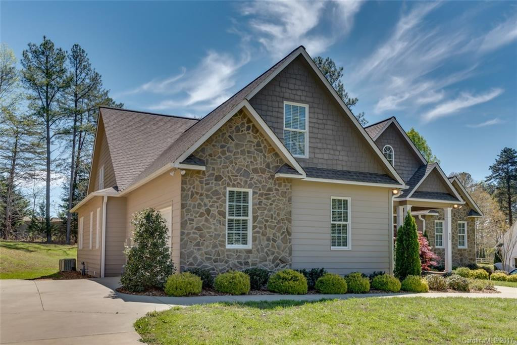 430 Chisholm Trail - Photo 3