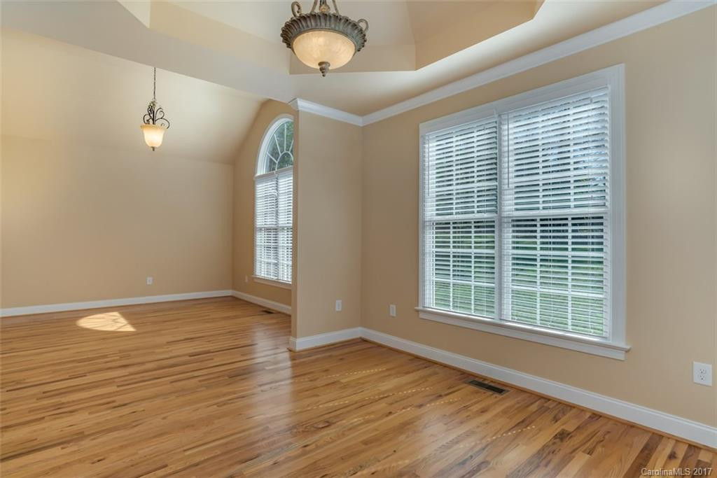 430 Chisholm Trail - Photo 10