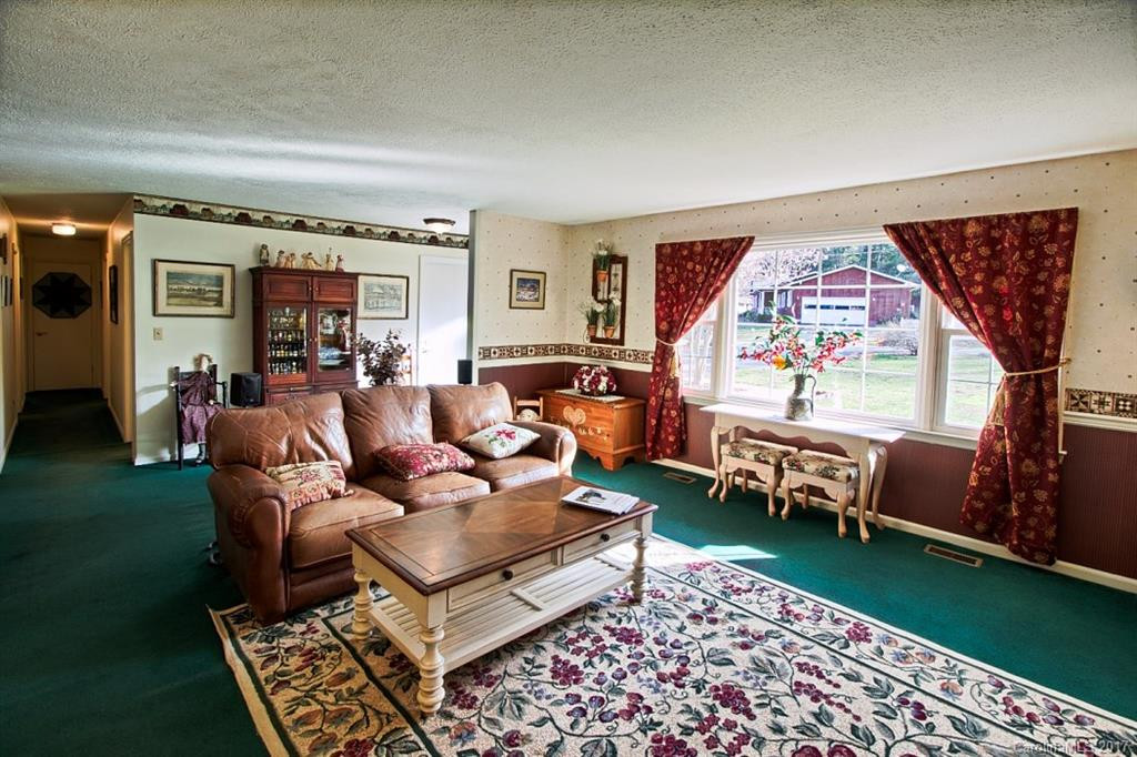 122 Cannon Drive - Photo 3