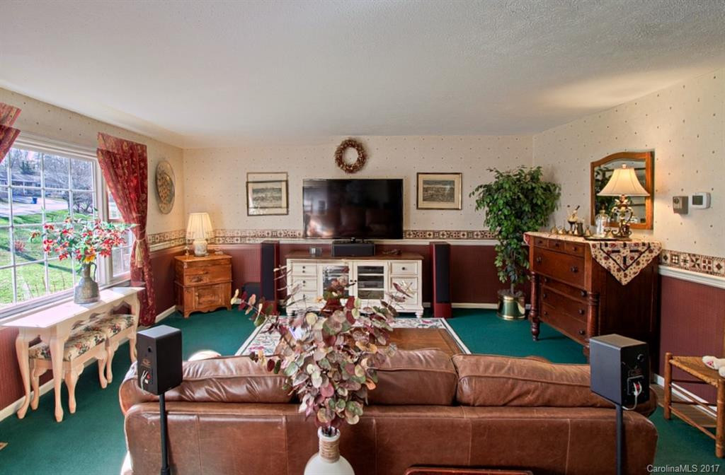 122 Cannon Drive - Photo 4
