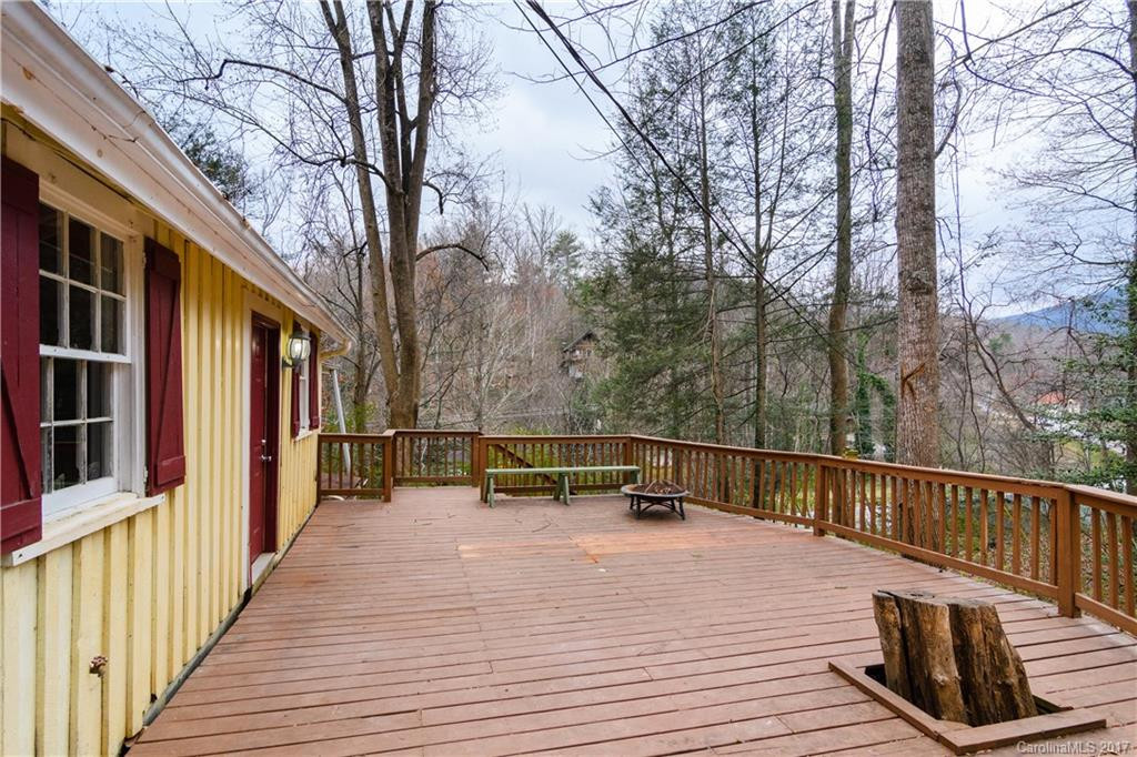 2364 Memorial Highway - Photo 18