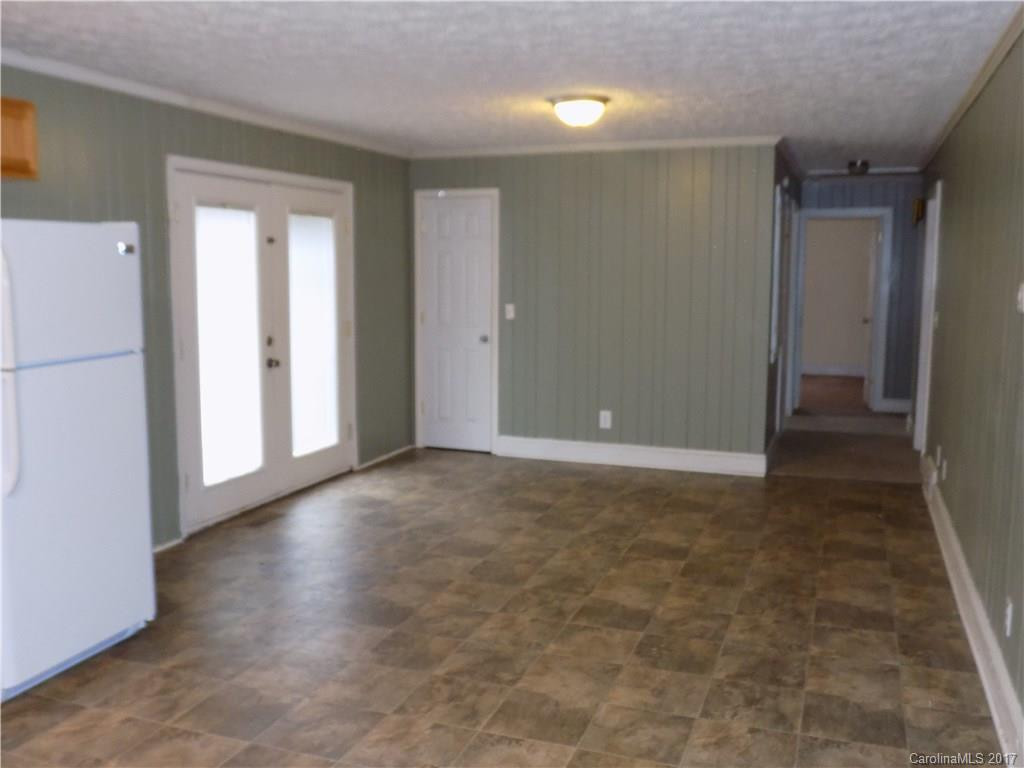 301 Textile Avenue - Photo 3