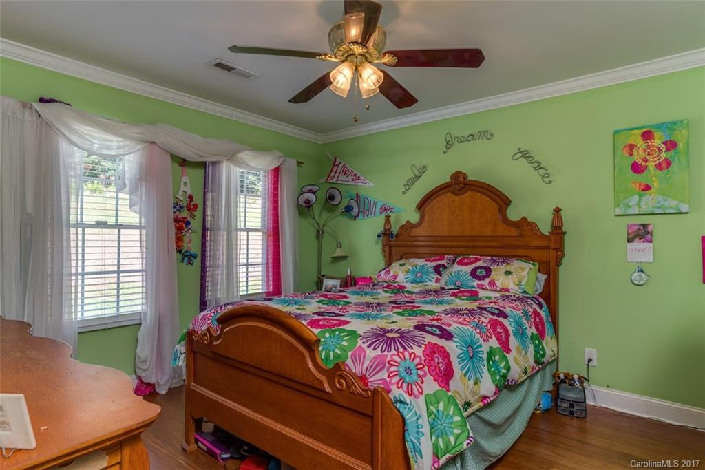 120 Flynn Road - Photo 12
