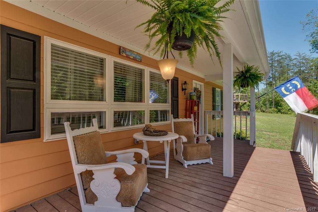 120 Flynn Road - Photo 3