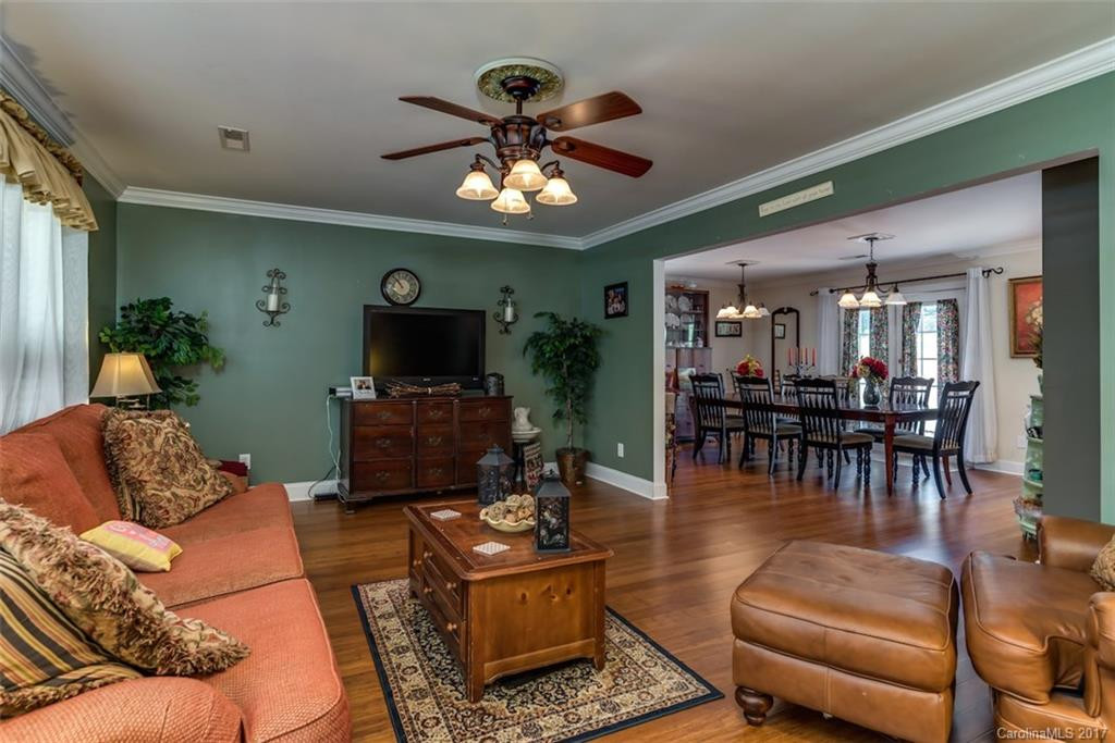 120 Flynn Road - Photo 5