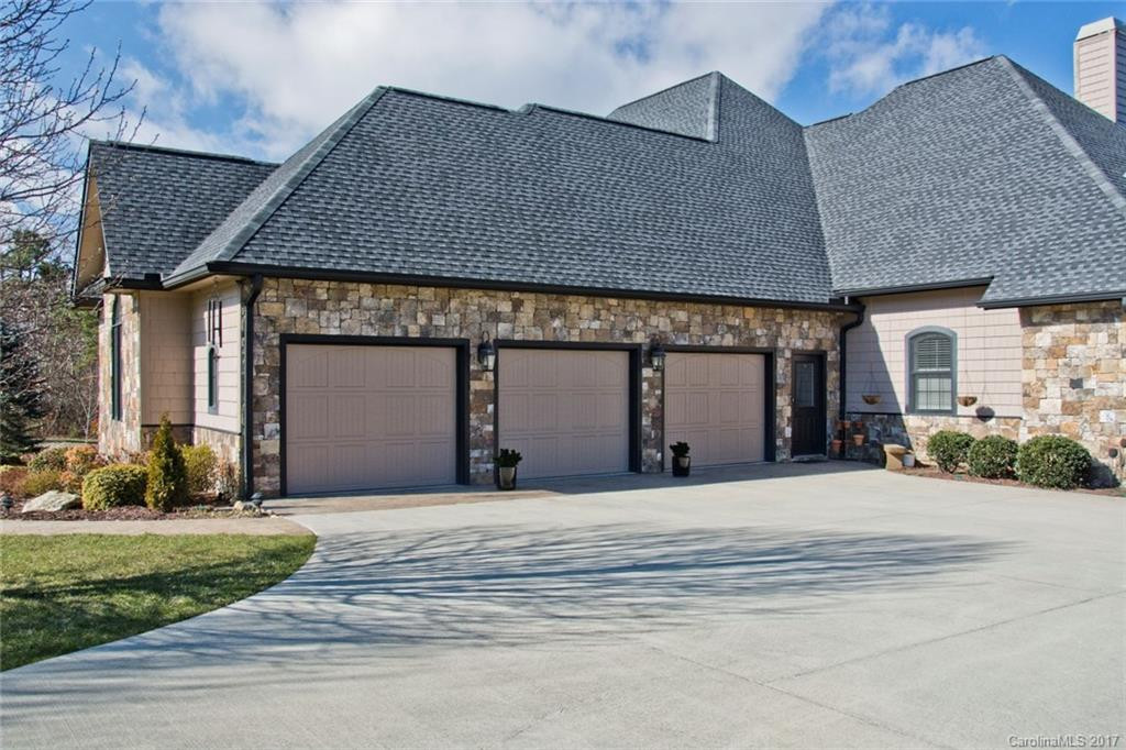 122 Founders Drive - Photo 2