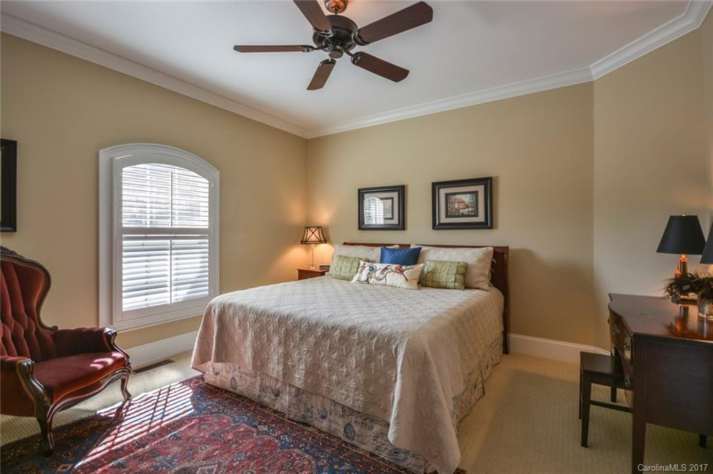 122 Founders Drive - Photo 18
