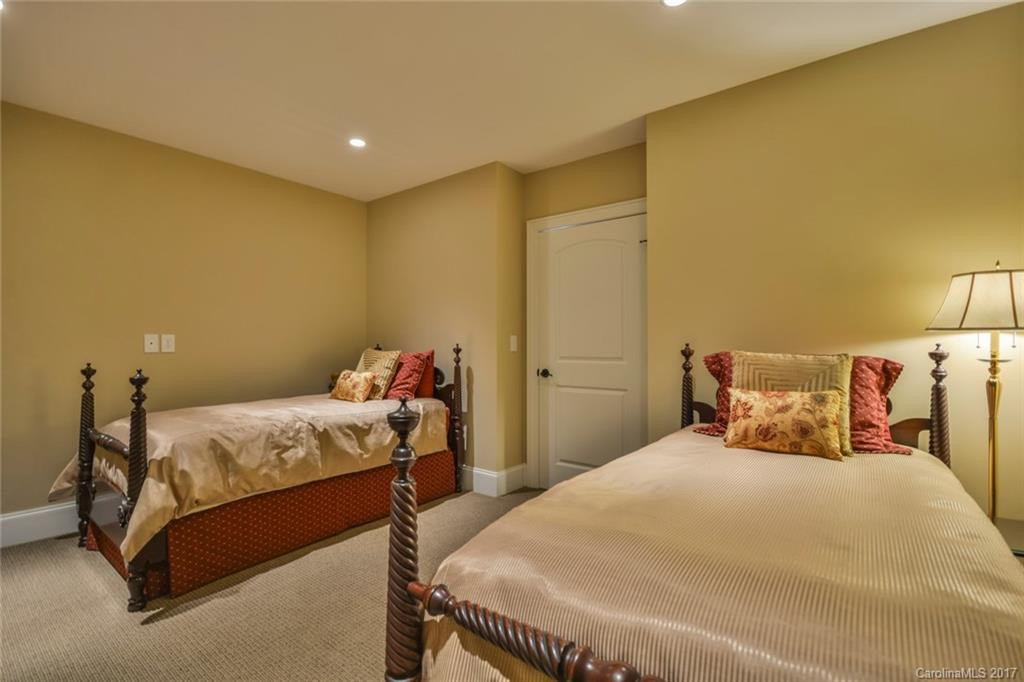 122 Founders Drive - Photo 21