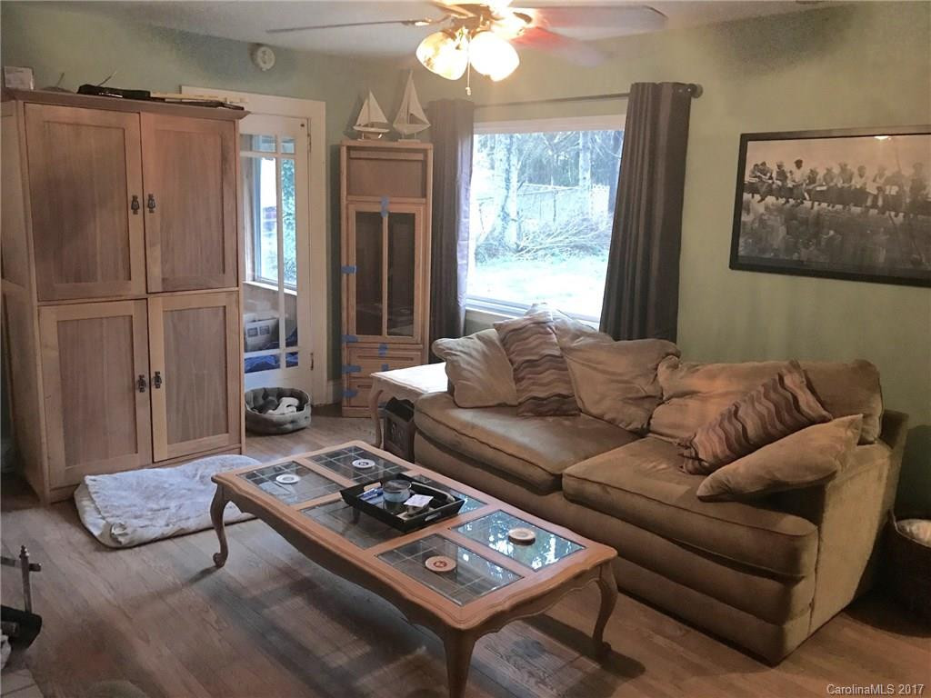 443 Fairview Road - Photo 7