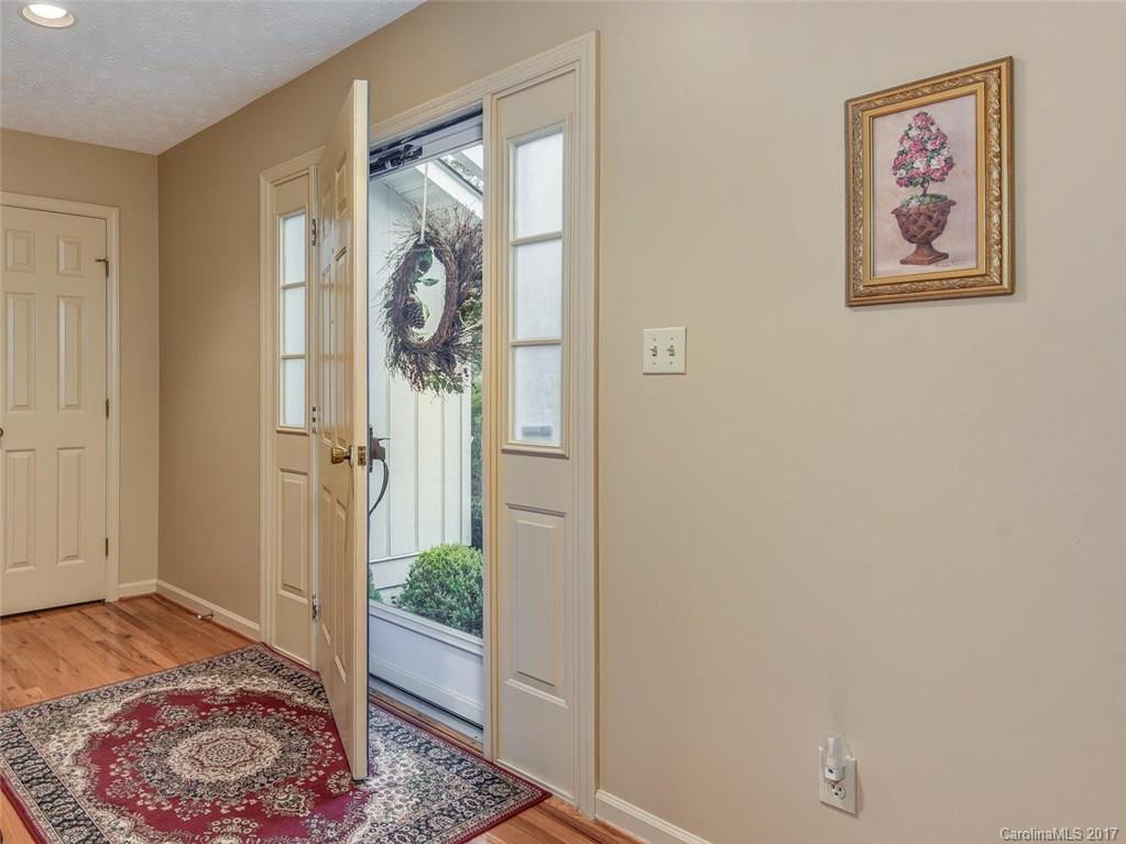 311 Cedar Crest Drive - Photo 2
