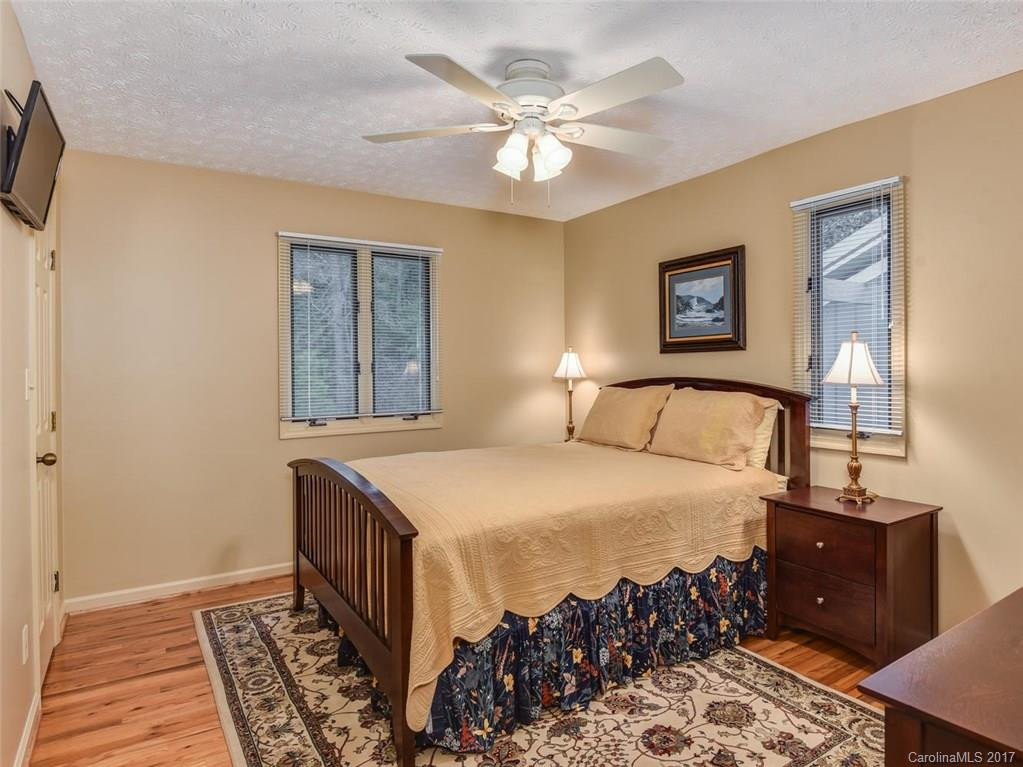 311 Cedar Crest Drive - Photo 10