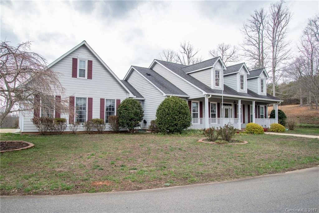 290 Linsay Lane