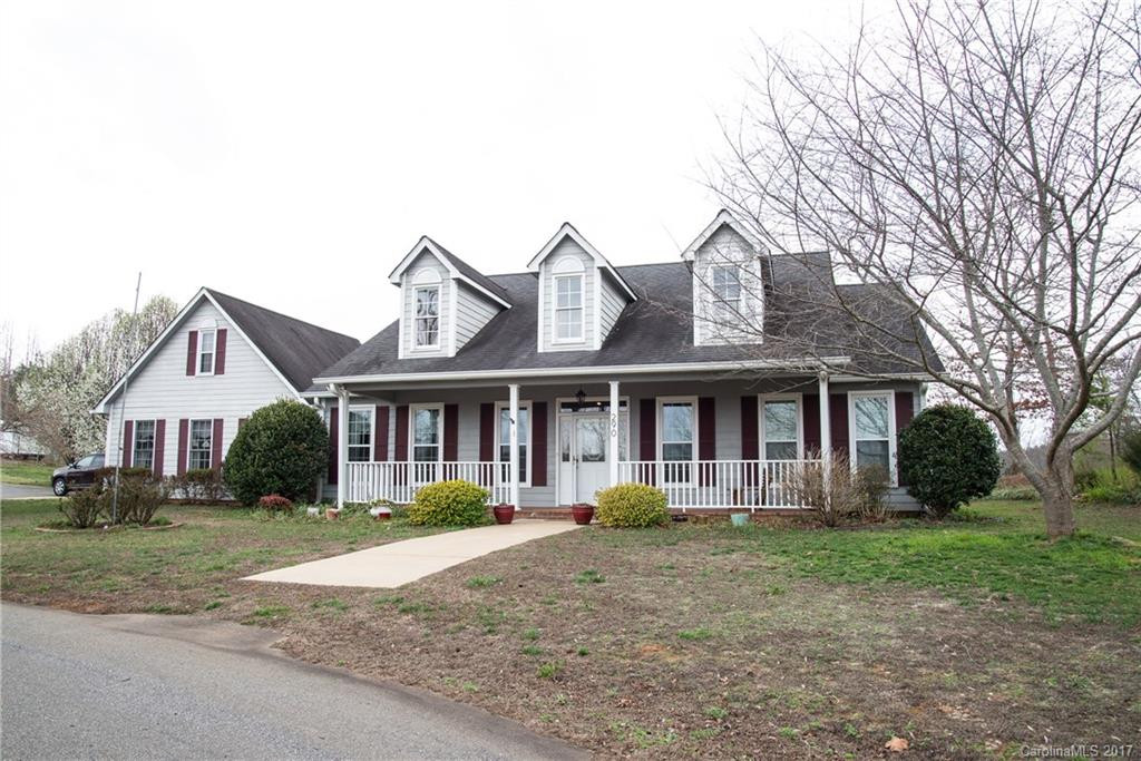 290 Linsay Lane - Photo 2