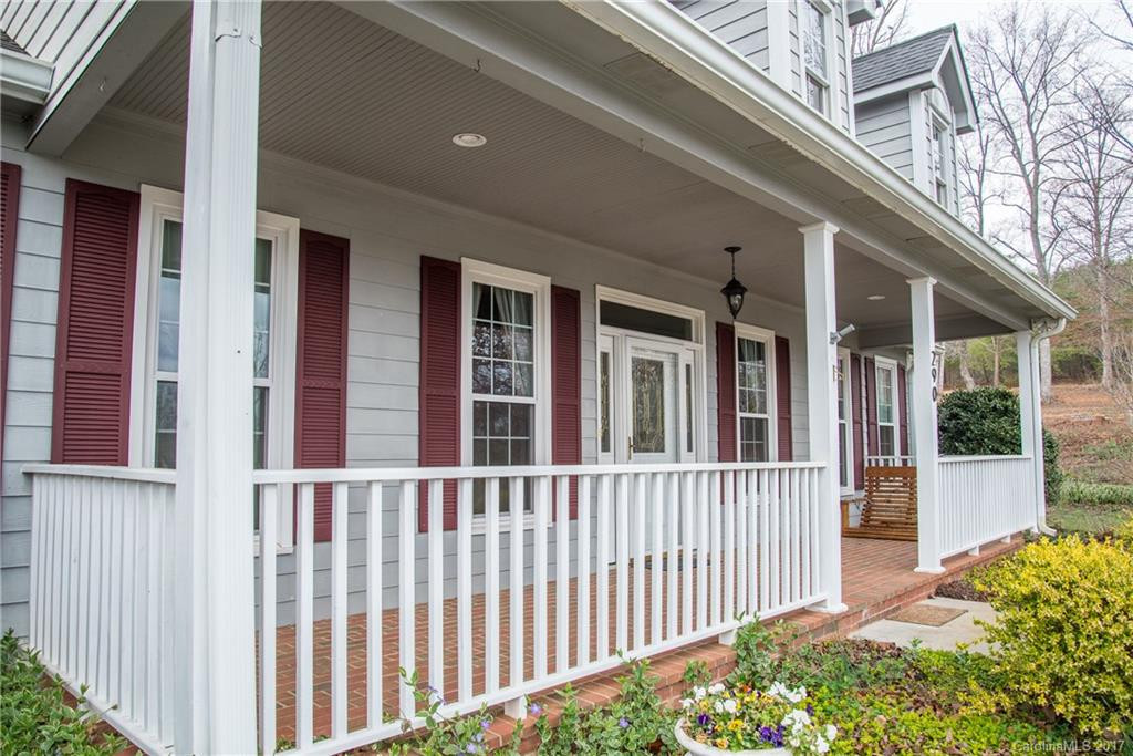 290 Linsay Lane - Photo 3