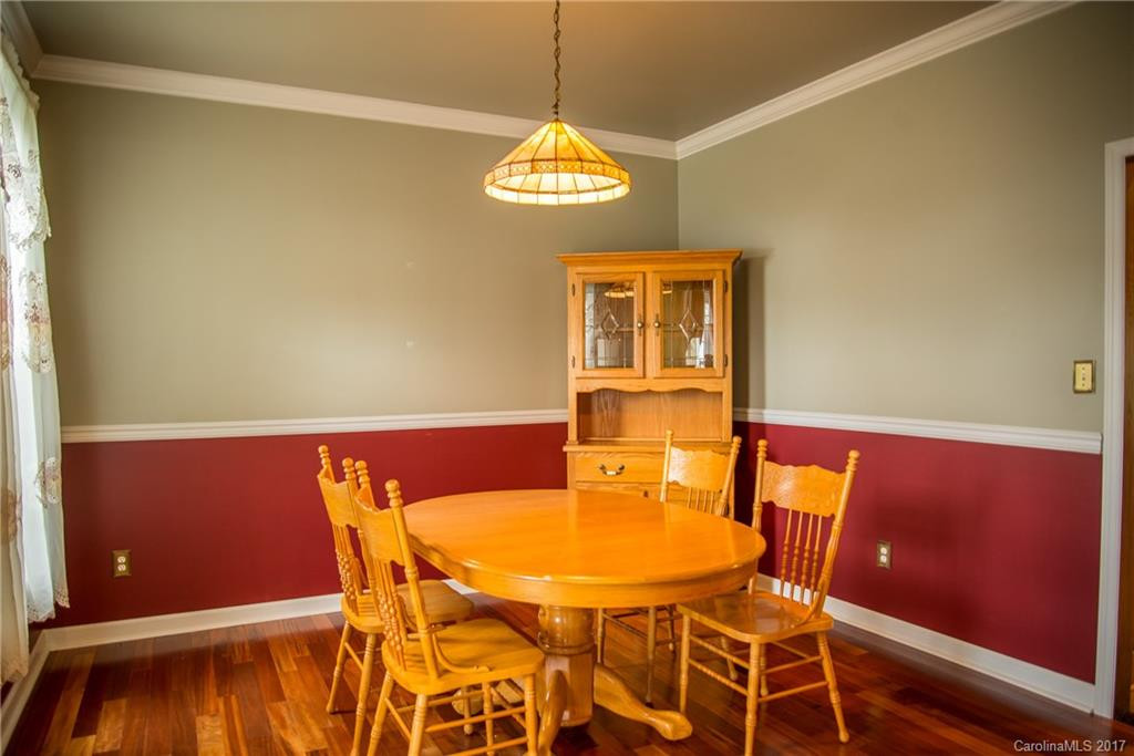 290 Linsay Lane - Photo 6