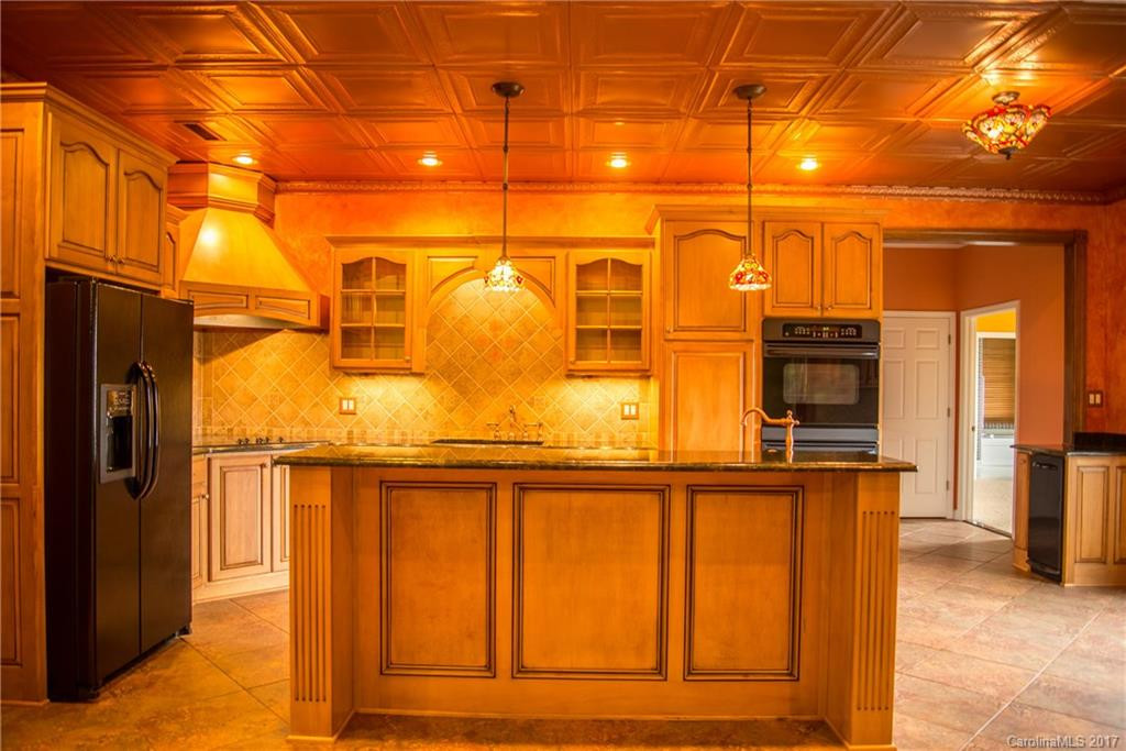 290 Linsay Lane - Photo 7