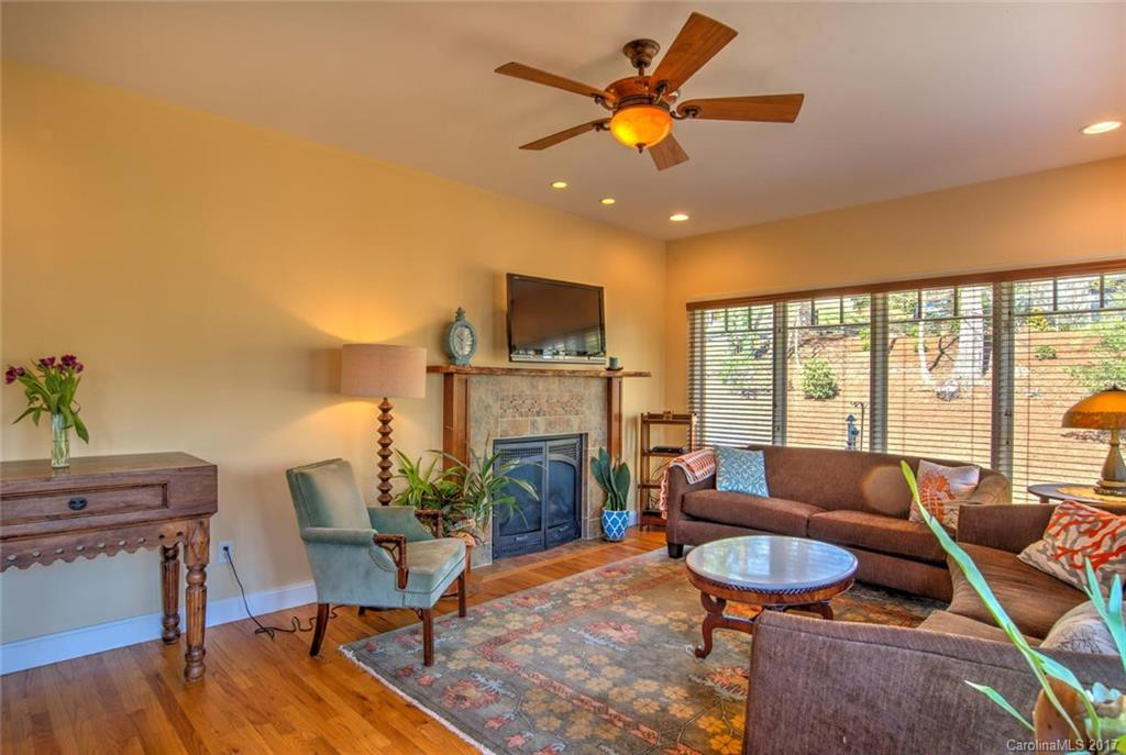 355 Lakeshore Drive - Photo 11