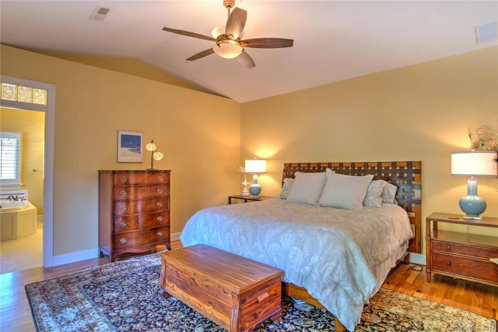 355 Lakeshore Drive - Photo 16