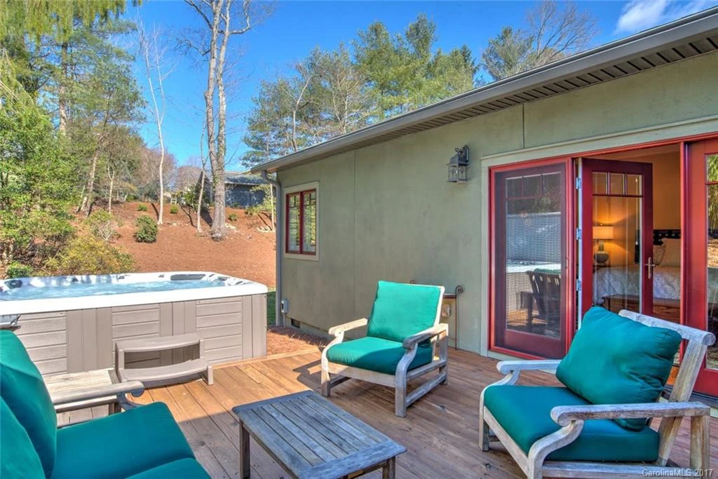 355 Lakeshore Drive - Photo 19