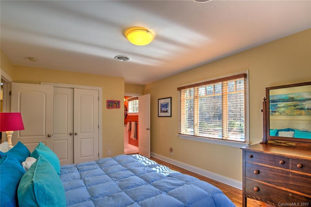 355 Lakeshore Drive - Photo 21