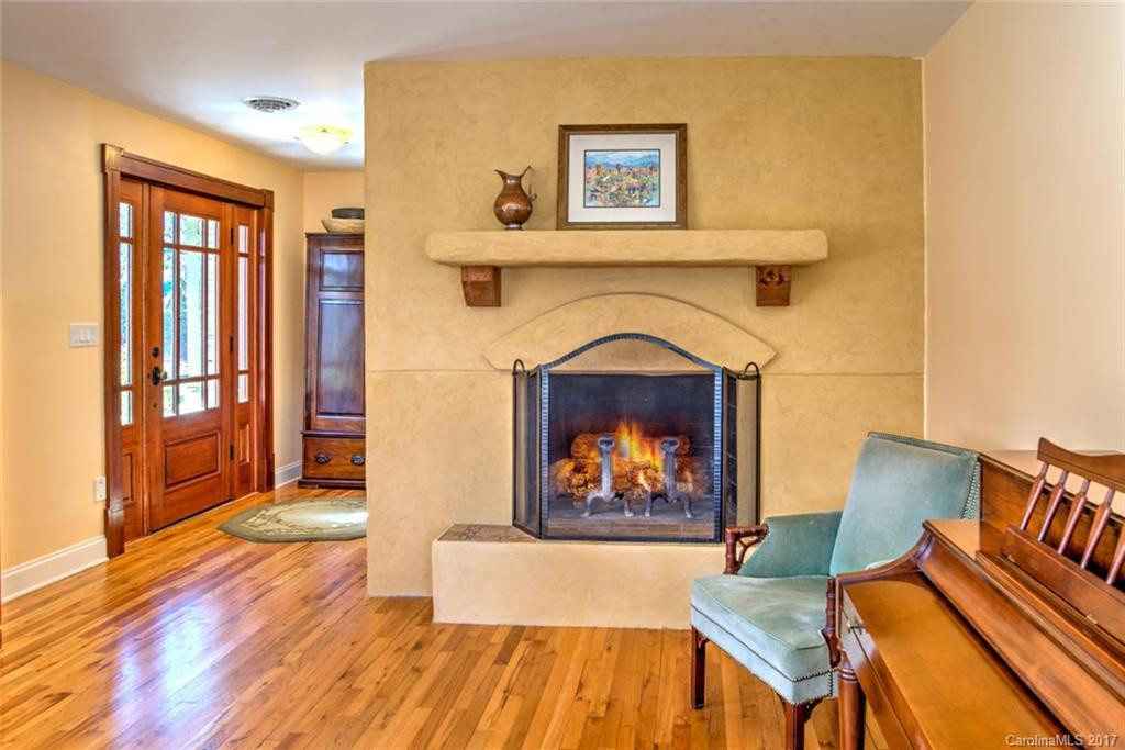 355 Lakeshore Drive - Photo 6