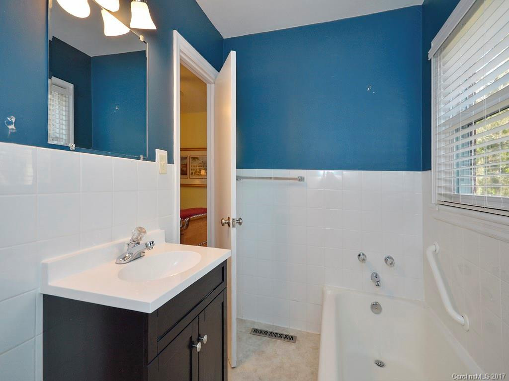 180 Rhododendron Drive #52 - Photo 8