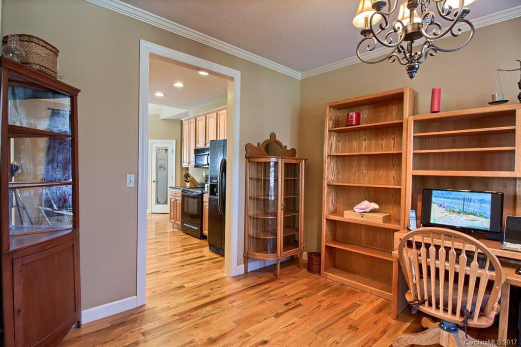 61 Springs Drive - Photo 3