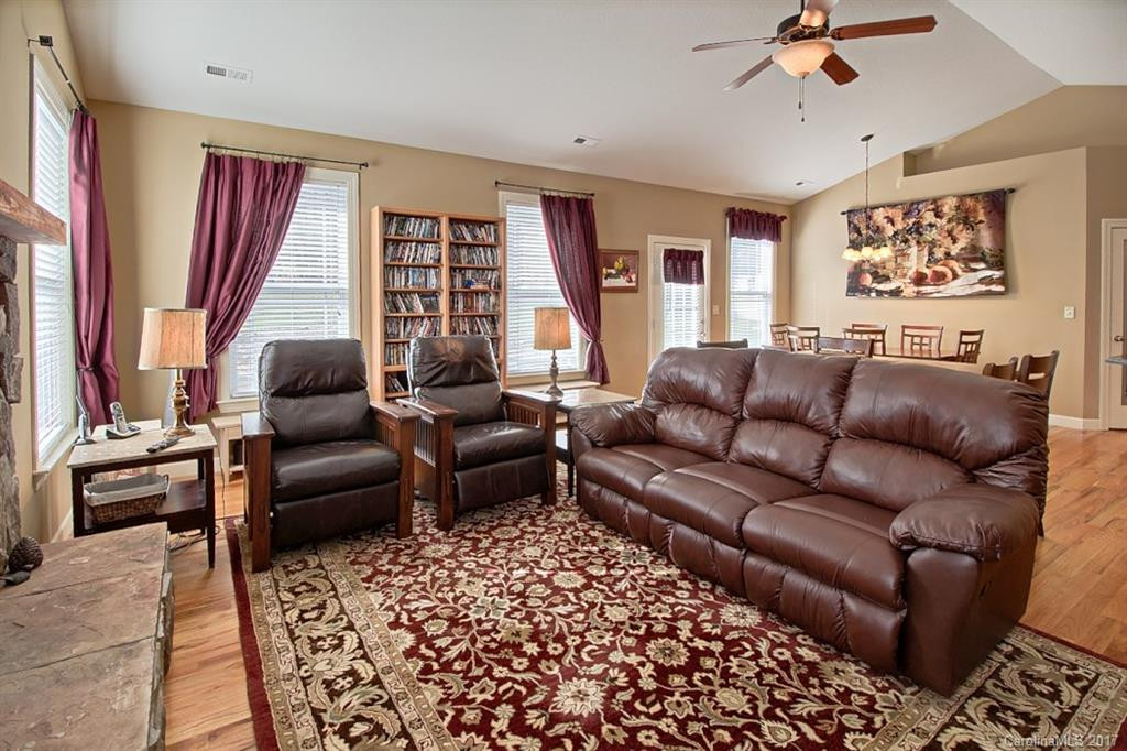61 Springs Drive - Photo 5