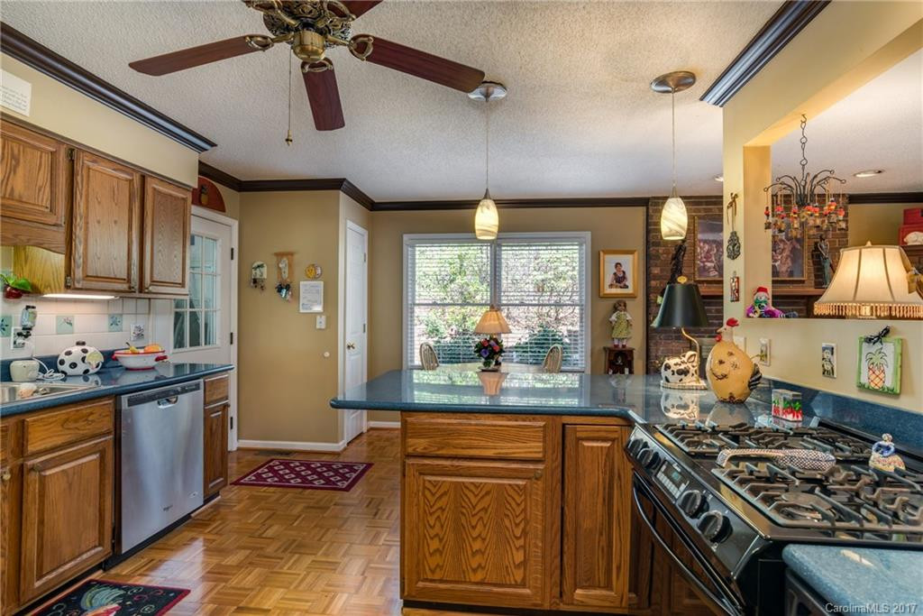 231 Laurel Drive - Photo 14
