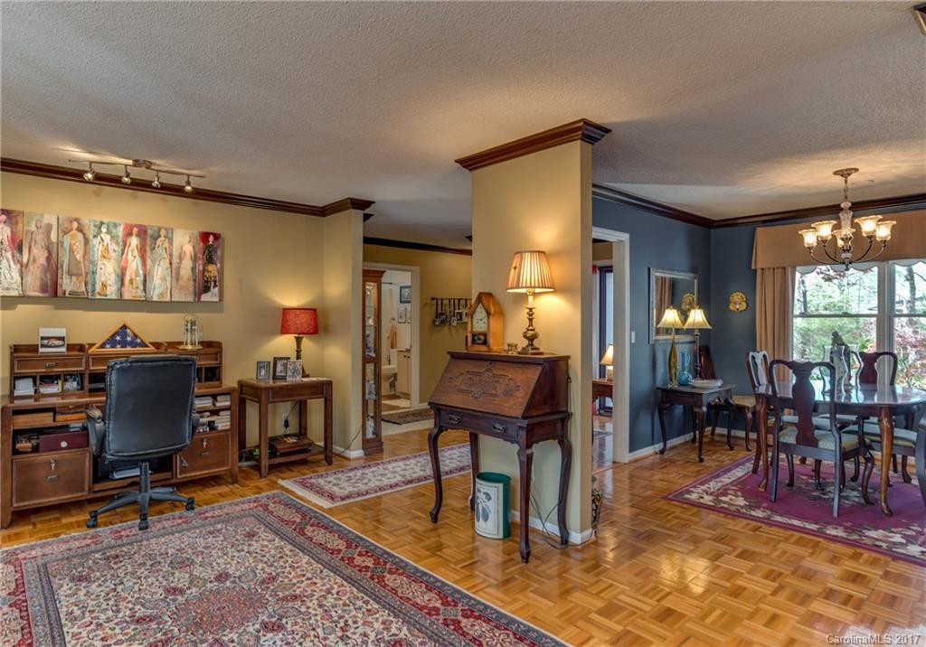 231 Laurel Drive - Photo 5