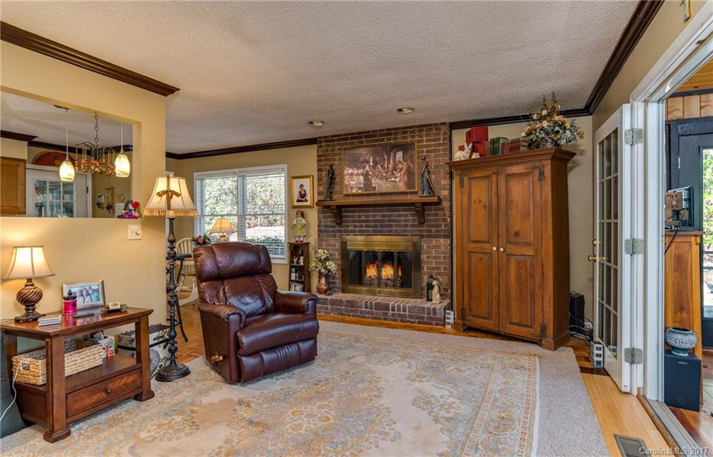 231 Laurel Drive - Photo 8