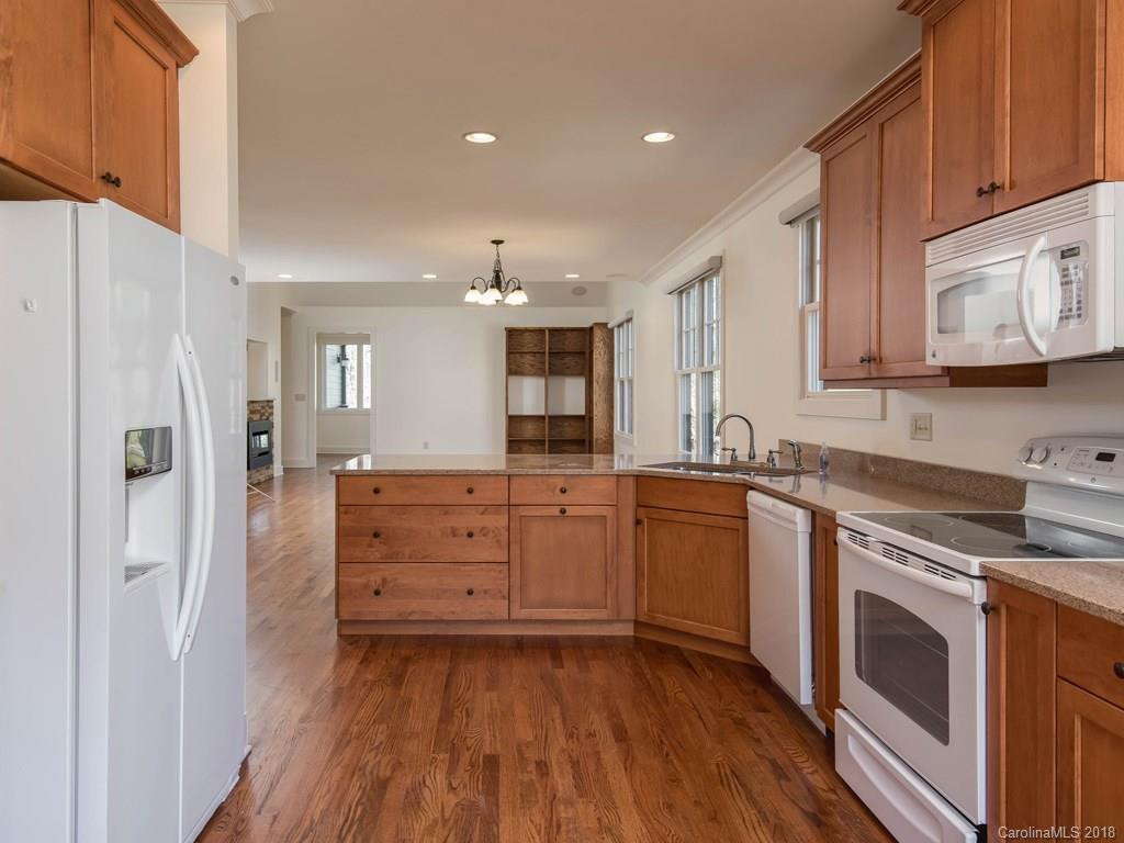 34 Meadow Village Lane #T-21 - Photo 7