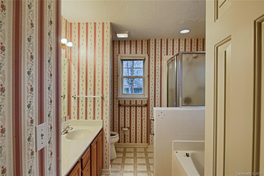 1022 Thorncrest Drive - Photo 14