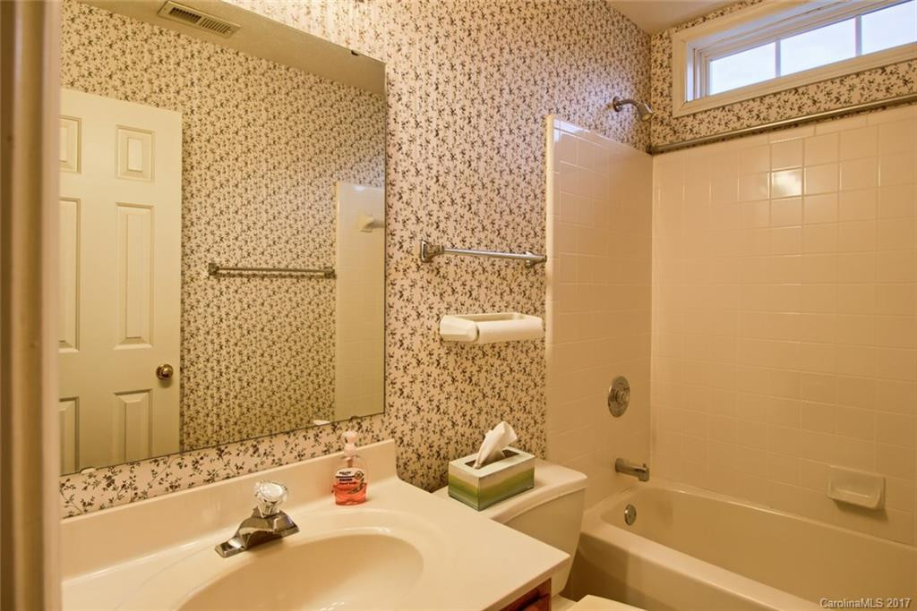 1022 Thorncrest Drive - Photo 19