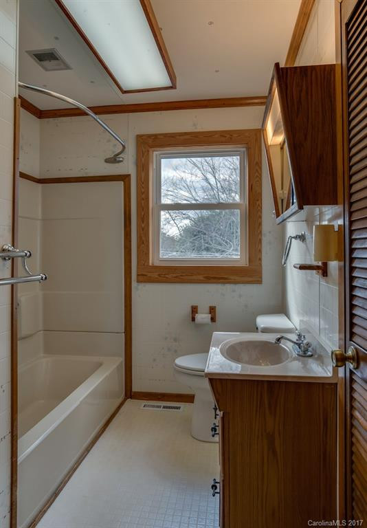 140 Russell Drive - Photo 11
