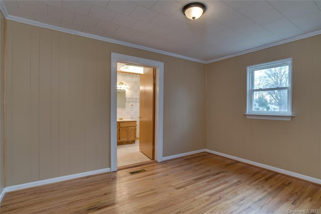 140 Russell Drive - Photo 12
