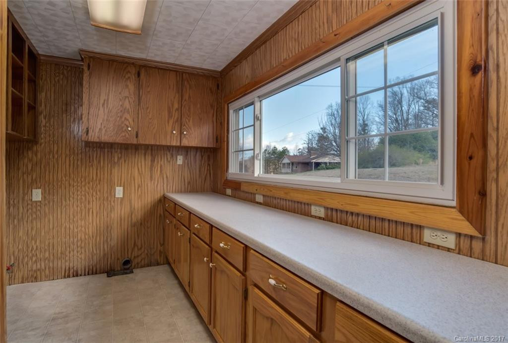 140 Russell Drive - Photo 14