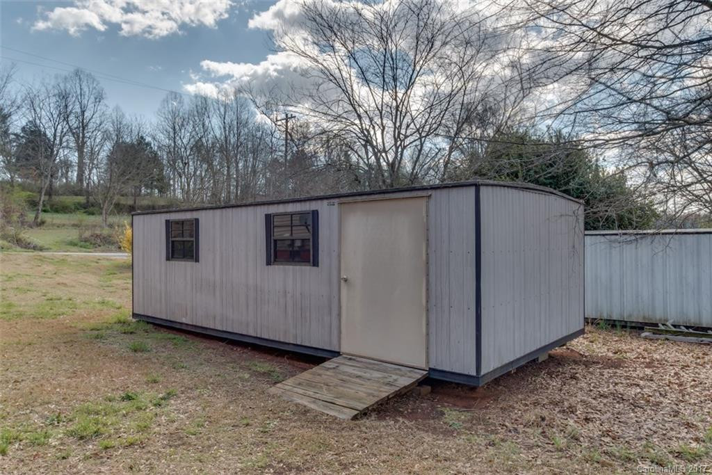 140 Russell Drive - Photo 16