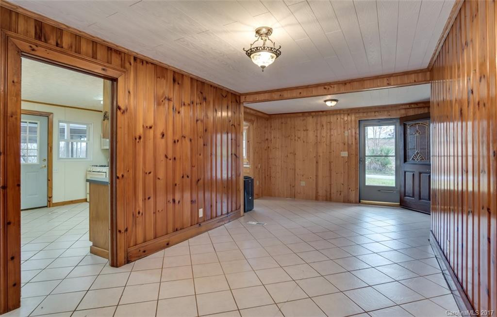 140 Russell Drive - Photo 7